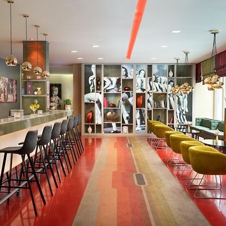 โรงแรมลีโอนาร์โด เบอร์ลิน มิทเทอ ภายนอก รูปภาพ The bar at the hotel